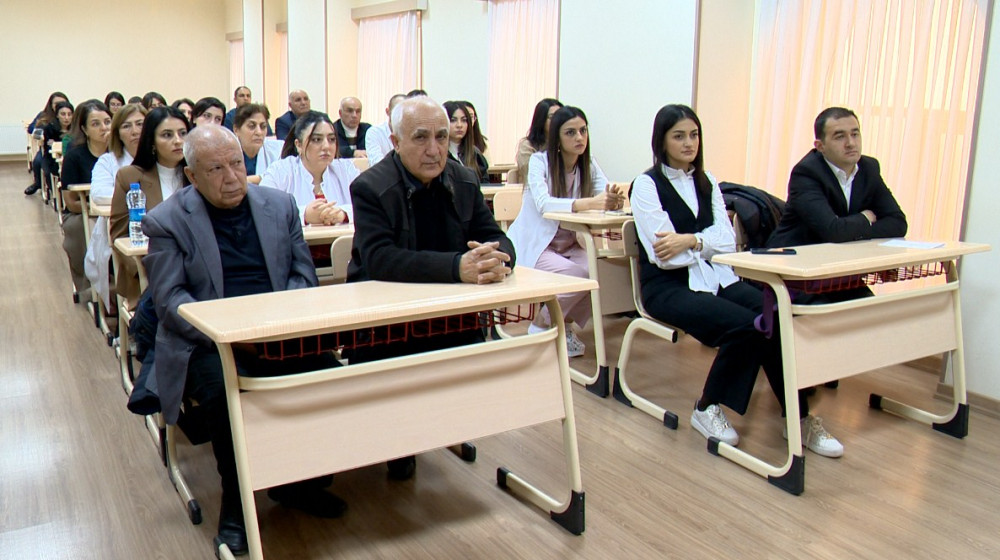 Naxçıvan Muxtar Respublika Xəstəxanasında “Kardiologiyanın aktual problemləri” mövzusunda konfrans keçirilib<font color=red> - FOTOLAR</font>