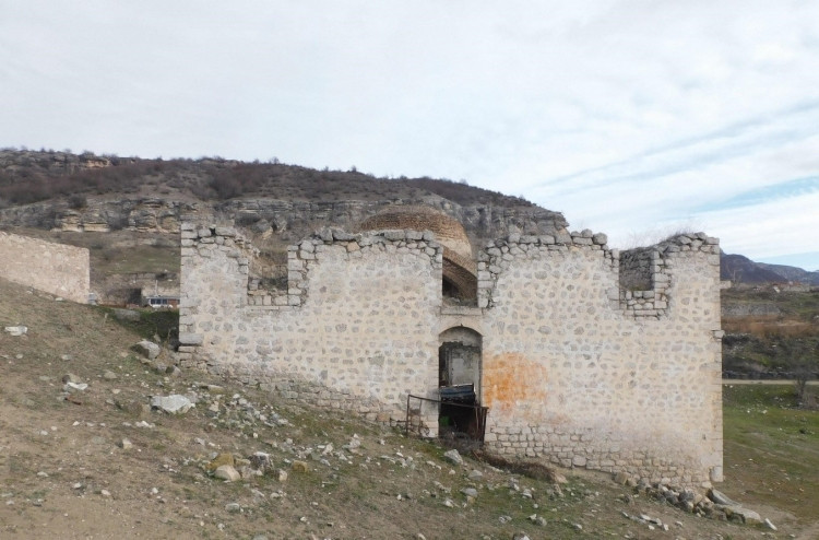 Malıbəyli məscidinin qalıqları aşkar edilib<font color=red> - FOTOLAR</font>
