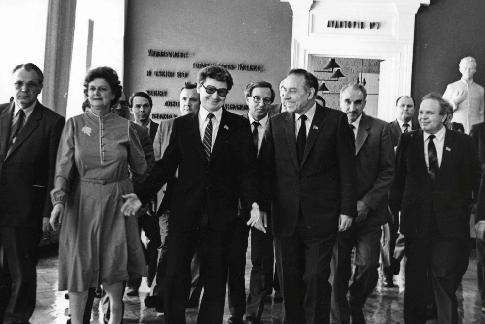 Bugünkü qüdrətli Azərbaycan Heydər Əliyev ideyalarının təntənəsidir<font color='red'> - FOTOKOMPOZİSİYA</font><font color=red> - FOTOLAR</font>