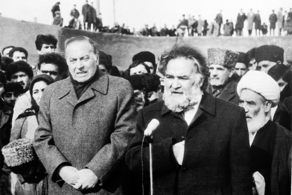 Bugünkü qüdrətli Azərbaycan Heydər Əliyev ideyalarının təntənəsidir<font color='red'> - FOTOKOMPOZİSİYA</font><font color=red> - FOTOLAR</font>