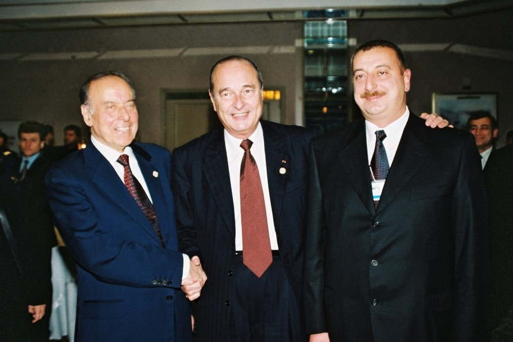 Bugünkü qüdrətli Azərbaycan Heydər Əliyev ideyalarının təntənəsidir<font color='red'> - FOTOKOMPOZİSİYA</font><font color=red> - FOTOLAR</font>
