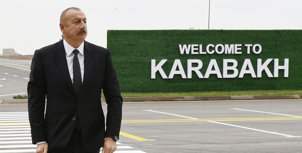 Bugünkü qüdrətli Azərbaycan Heydər Əliyev ideyalarının təntənəsidir<font color='red'> - FOTOKOMPOZİSİYA</font><font color=red> - FOTOLAR</font>