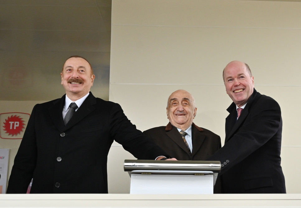 Prezident İlham Əliyev “Azəri-Mərkəzi-Şərqi” platformasının dayaq blokunun dənizə yola salınması mərasimində iştirak edib<font color='red'> - YENİLƏNİB</font><font color=red> - FOTOLAR</font>