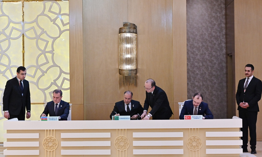 Azərbaycan-Türkiyə-Türkmənistan sənədləri imzalanıb<font color=red> - FOTOLAR</font>