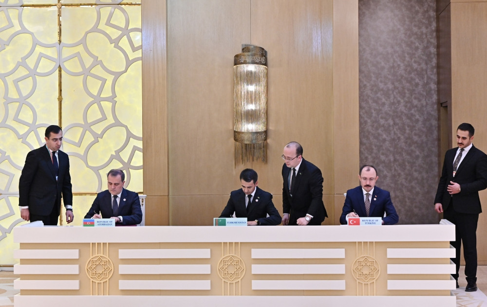 Azərbaycan-Türkiyə-Türkmənistan sənədləri imzalanıb<font color=red> - FOTOLAR</font>