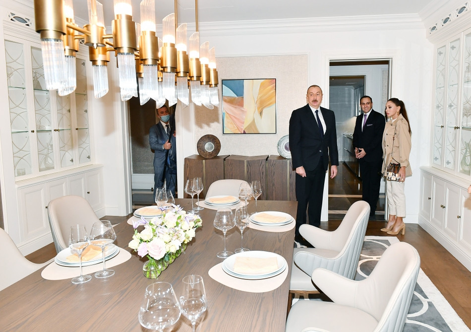 Prezident İlham Əliyev və birinci xanım Mehriban Əliyeva “The Ritz-Carlton Baku” otelinin açılışında iştirak ediblər<font color='red'> - YENİLƏNİB</font><font color=red> - FOTOLAR</font>