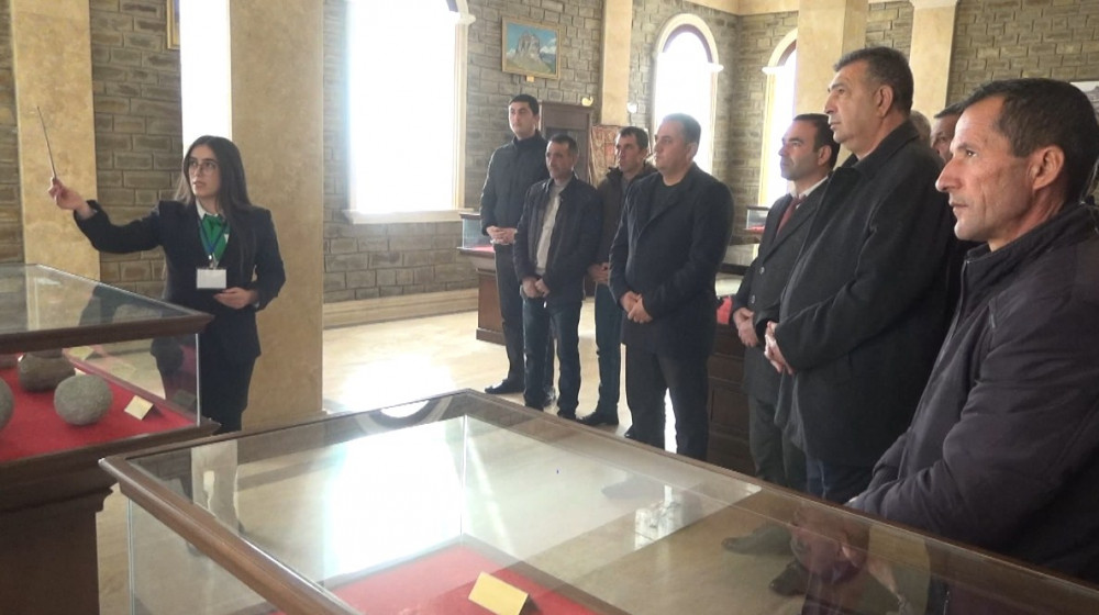 Culfada muzey və tarixi abidələrə ziyarətlər davam edir<font color=red> - FOTOLAR</font>