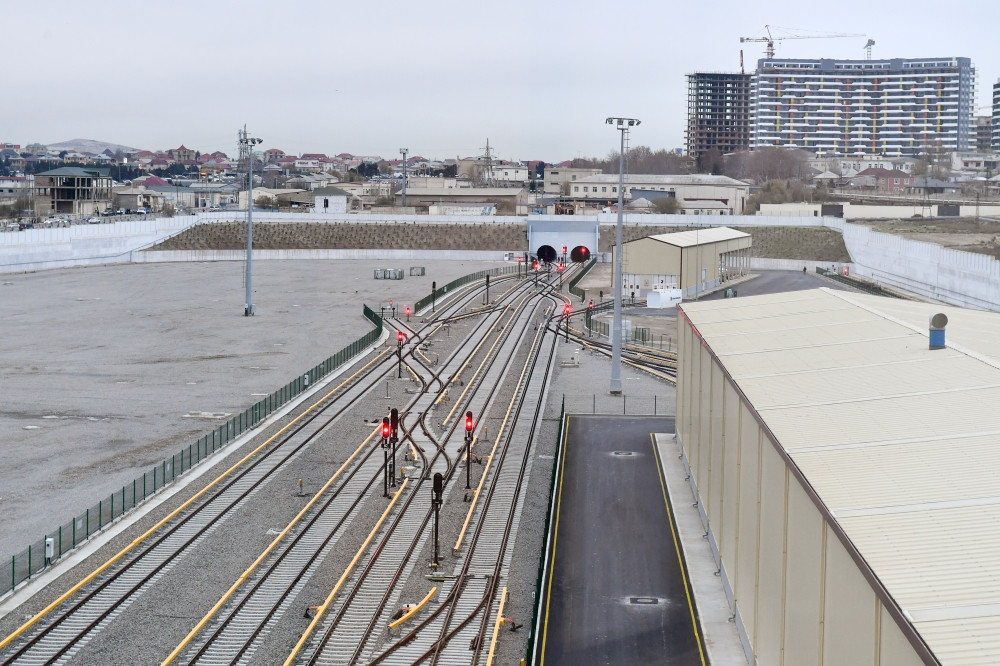 Prezident İlham Əliyev Bakı Metropoliteninin “Xocəsən” elektrik deposunun və stansiyasının açılışında iştirak edib<font color='red'> - YENİLƏNİB</font><font color=red> - FOTOLAR</font>