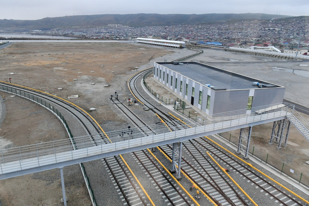 Prezident İlham Əliyev Bakı Metropoliteninin “Xocəsən” elektrik deposunun və stansiyasının açılışında iştirak edib<font color='red'> - YENİLƏNİB</font><font color=red> - FOTOLAR</font>