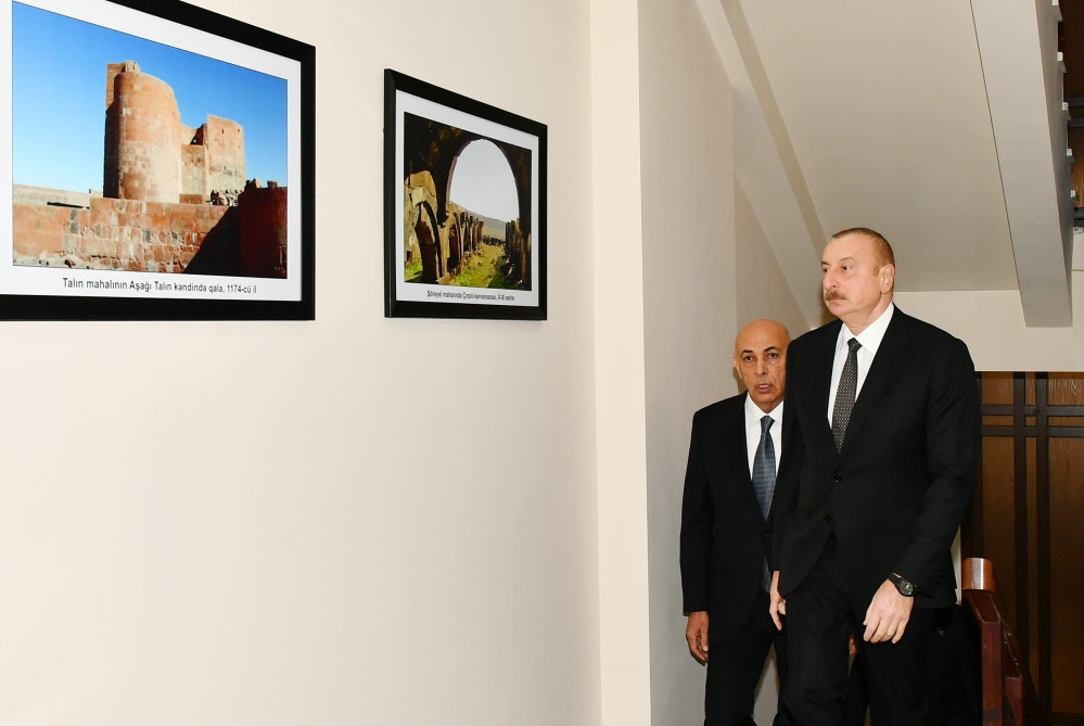 Prezident İlham Əliyev Qərbi Azərbaycan İcmasının inzibati binasında yaradılan şəraitlə tanış olub<font color='red'> - YENİLƏNİB 3</font><font color=red> - FOTOLAR</font>