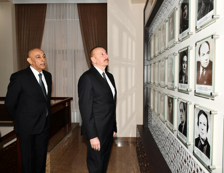 Prezident İlham Əliyev Qərbi Azərbaycan İcmasının inzibati binasında yaradılan şəraitlə tanış olub<font color='red'> - YENİLƏNİB 3</font><font color=red> - FOTOLAR</font>