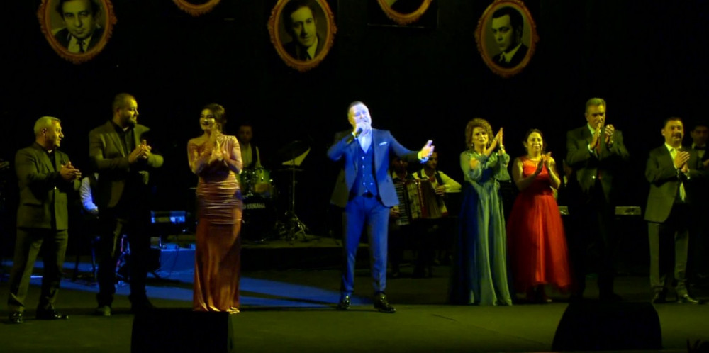 Əməkdar artist Teymur Əmrahın ifası konserti yaddaqalan edib<font color=red> - FOTOLAR</font>