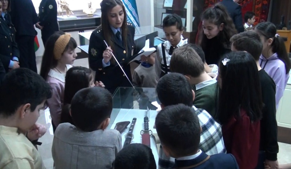 Naxçıvan gömrüyündə “Açıq qapı” günü təşkil olunub<font color=red> - FOTOLAR</font>