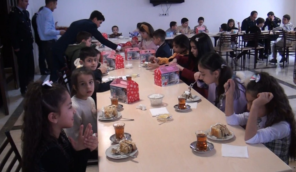 Naxçıvan gömrüyündə “Açıq qapı” günü təşkil olunub<font color=red> - FOTOLAR</font>