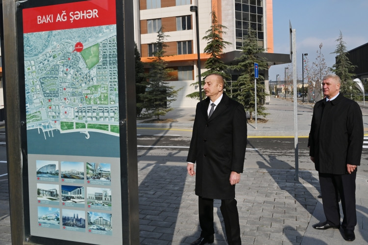 Bakı Ağ Şəhərdə bir sıra infrastruktur obyektlərinin inşası tamamlanıb, Prezident görülən işlərlə tanış olub<font color='red'> - YENİLƏNİB</font><font color=red> - FOTOLAR</font>