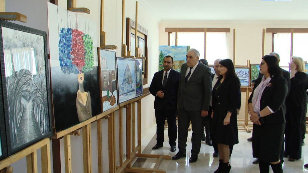 Naxçıvan Müəllimlər İnstitutunda bayram tədbiri keçirilib<font color=red> - FOTOLAR</font>
