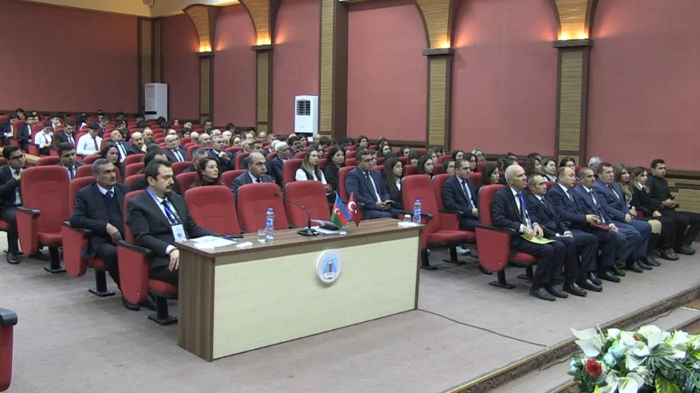 Naxçıvanda Türkiyə universitetləri ilə birgə simpozium keçirilib<font color=red> - FOTOLAR</font>
