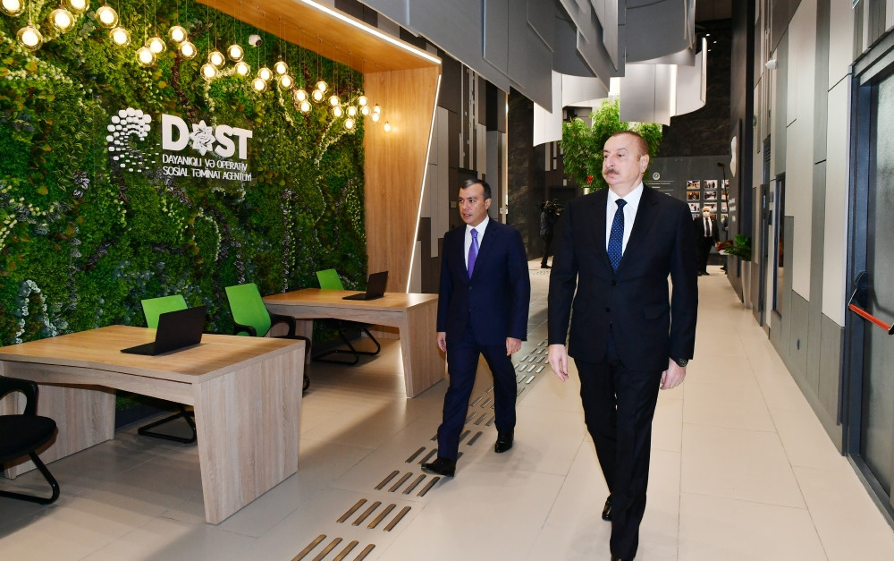Prezident İlham Əliyev Bakıda 5 saylı DOST Mərkəzinin açılışında iştirak edib<font color='red'> - YENİLƏNİB</font><font color=red> - FOTOLAR</font>