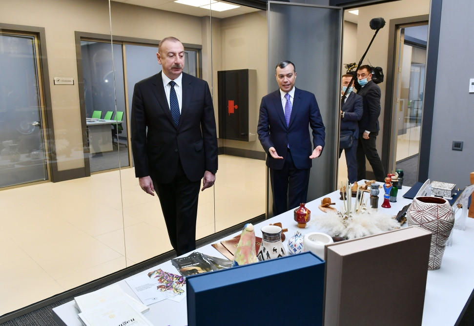Prezident İlham Əliyev Bakıda 5 saylı DOST Mərkəzinin açılışında iştirak edib<font color='red'> - YENİLƏNİB</font><font color=red> - FOTOLAR</font>