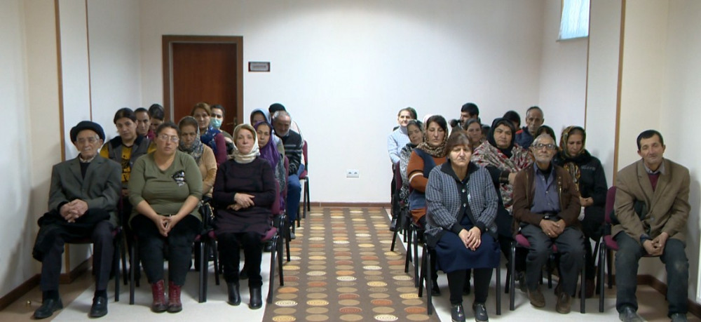 Naxçıvanda xüsusi qayğıya ehtiyacı olan 1160 ailəyə bayram sovqatı verilib<font color=red> - FOTOLAR</font>