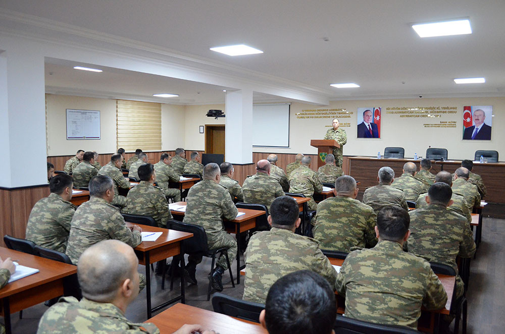 Azərbaycan Ordusunun Baş Qərargah rəisi Şuşada hərbçilərə tapşırıqlar verib<font color=red> - FOTOLAR</font>