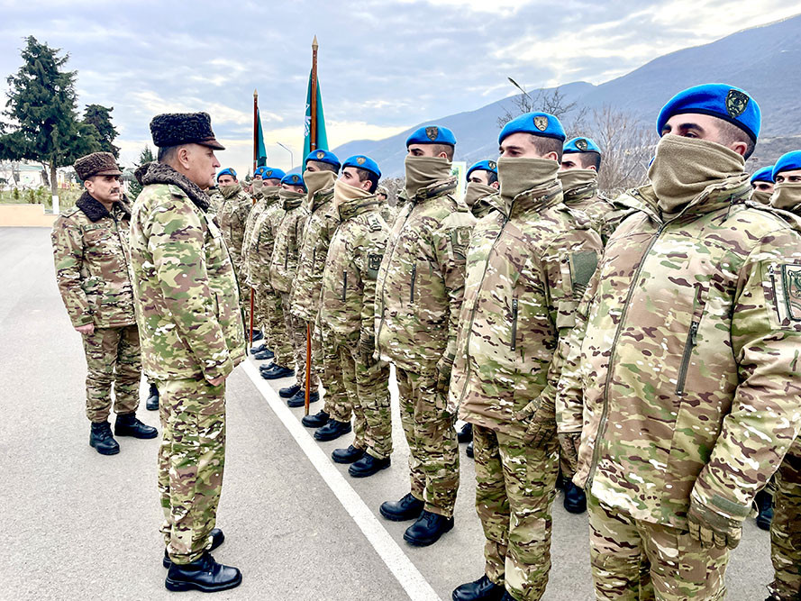 Azərbaycan Ordusunun Baş Qərargah rəisi Şuşada hərbçilərə tapşırıqlar verib<font color=red> - FOTOLAR</font>