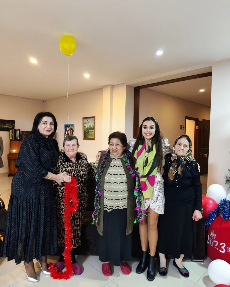 Leyla Əliyeva “Qocalar və əlillər evi”ni ziyarət edib<font color=red> - FOTOLAR</font>