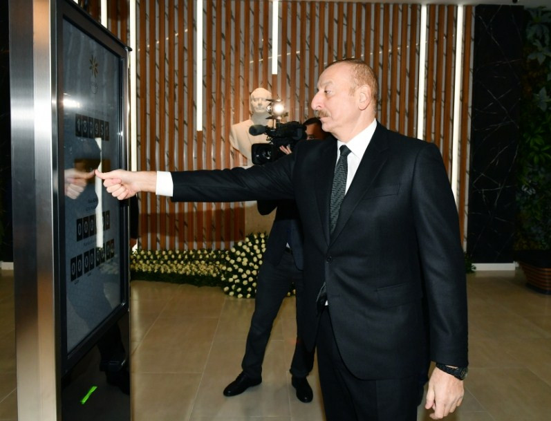 <span style='color:red'>Prezident İlham Əliyev “Bakı KOB evi”nin açılışında iştirak edib<font color=red> - FOTOLAR</font></span>