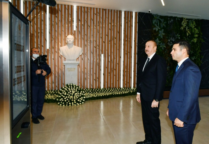 <span style='color:red'>Prezident İlham Əliyev “Bakı KOB evi”nin açılışında iştirak edib<font color=red> - FOTOLAR</font></span>