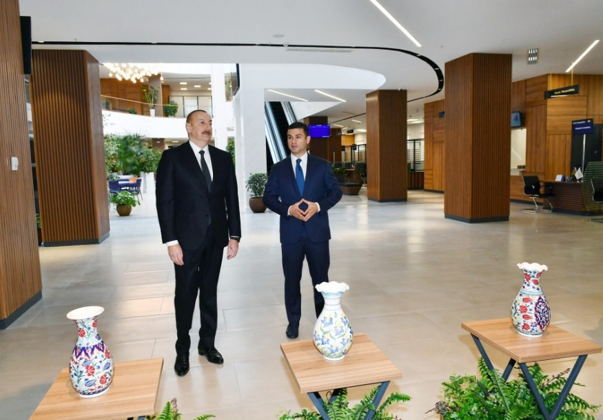 <span style='color:red'>Prezident İlham Əliyev “Bakı KOB evi”nin açılışında iştirak edib<font color=red> - FOTOLAR</font></span>