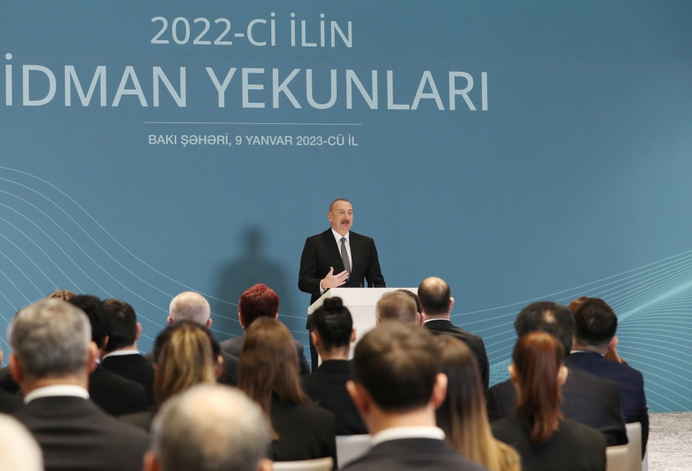 <span style='color:red'>Prezident İlham Əliyev ötən ilin idman yekunlarına həsr olunmuş mərasimdə iştirak edib<font color='red'> - YENİLƏNİB</font><font color=red> - FOTOLAR</font></span>