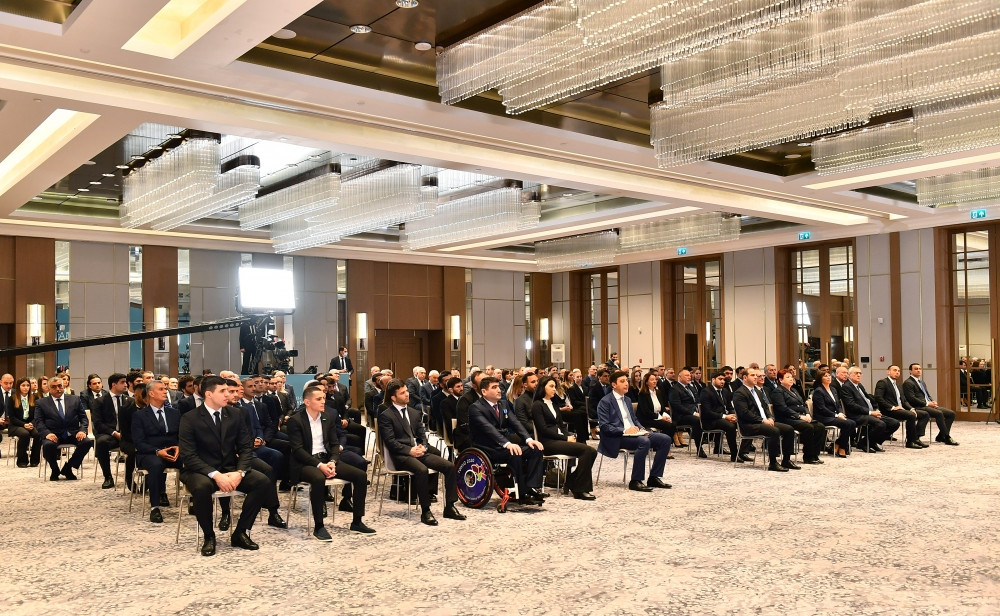 <span style='color:red'>Prezident İlham Əliyev ötən ilin idman yekunlarına həsr olunmuş mərasimdə iştirak edib<font color='red'> - YENİLƏNİB</font><font color=red> - FOTOLAR</font></span>