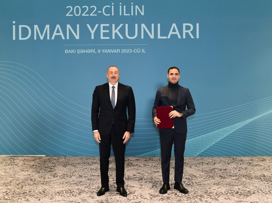 <span style='color:red'>Prezident İlham Əliyev ötən ilin idman yekunlarına həsr olunmuş mərasimdə iştirak edib<font color='red'> - YENİLƏNİB</font><font color=red> - FOTOLAR</font></span>