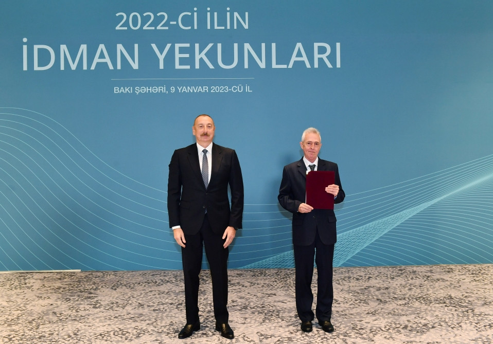 <span style='color:red'>Prezident İlham Əliyev ötən ilin idman yekunlarına həsr olunmuş mərasimdə iştirak edib<font color='red'> - YENİLƏNİB</font><font color=red> - FOTOLAR</font></span>