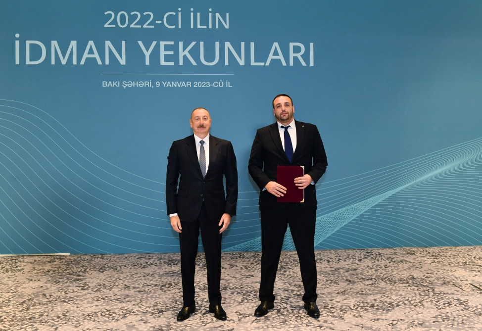 <span style='color:red'>Prezident İlham Əliyev ötən ilin idman yekunlarına həsr olunmuş mərasimdə iştirak edib<font color='red'> - YENİLƏNİB</font><font color=red> - FOTOLAR</font></span>