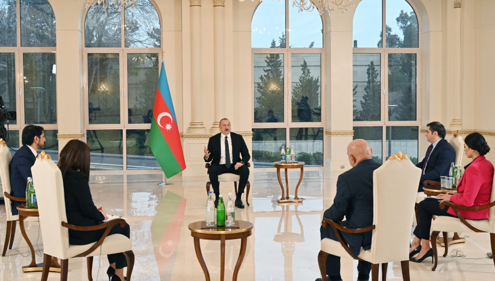 <span style='color:red'>Azərbaycan Prezidenti İlham Əliyev yerli televiziya kanallarına müsahibə verib<font color='red'> - YENİLƏNİB</font><font color=red> - FOTOLAR</font></span>