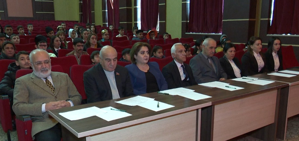 Məktəblilərin dram müsabiqəsi keçirilib<font color=red> - FOTOLAR</font>