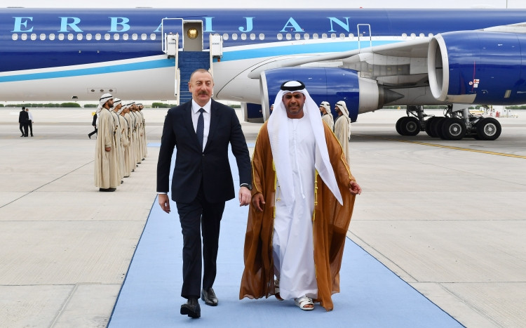 Prezident İlham Əliyev Birləşmiş Ərəb Əmirliklərinə işgüzar səfərə gedib<font color=red> - FOTOLAR</font>