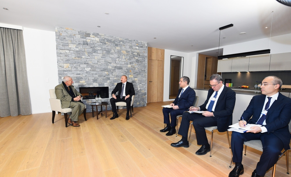 Prezident İlham Əliyevin Davosda “Kromatix SA” şirkətinin baş icraçı direktoru ilə görüşü olub<font color='red'> - YENİLƏNİB</font><font color=red> - FOTOLAR</font>