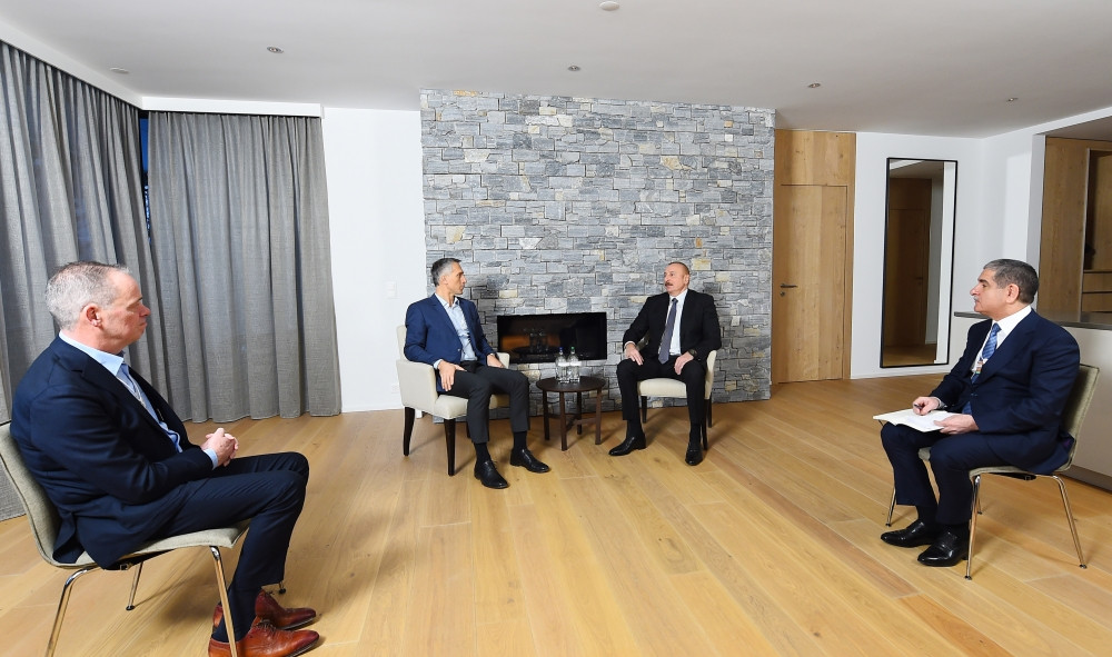 Prezident İlham Əliyevin Davosda “Signify” şirkətinin baş icraçı direktoru ilə görüşü olub<font color='red'> - YENİLƏNİB</font><font color=red> - FOTOLAR</font>