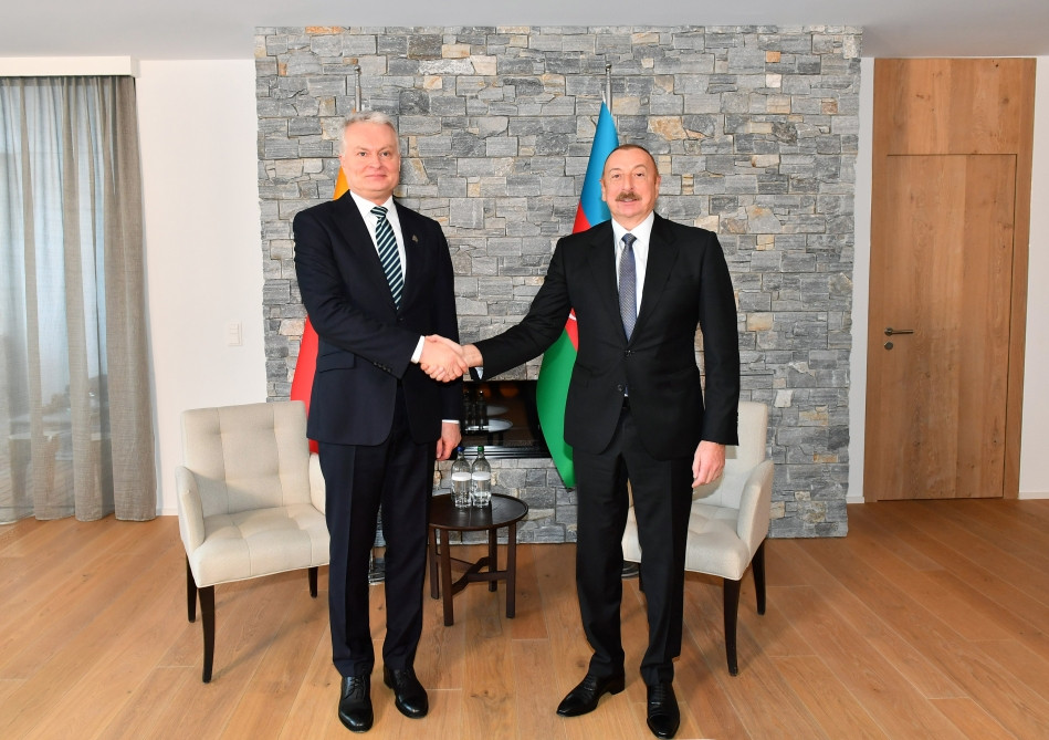 Azərbaycan və Litva prezidentləri Davosda görüşüblər<font color='red'> - YENİLƏNİB</font><font color=red> - FOTOLAR</font>