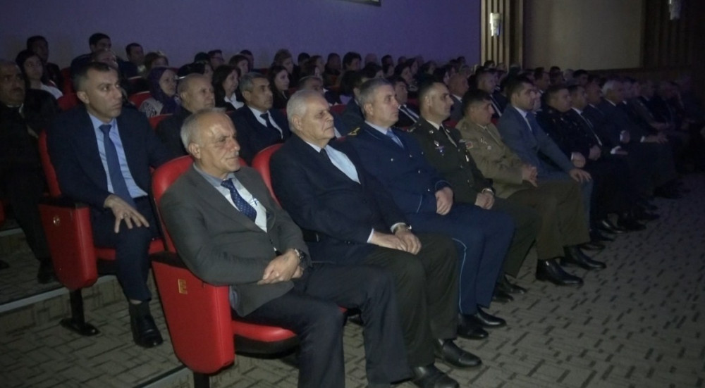 Şərurda  “Vətən sevgisi” tamaşası nümayiş etdirilib<font color=red> - FOTOLAR</font>