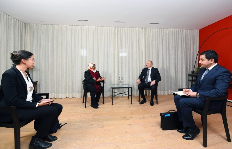 Prezident İlham Əliyev Davosda BMT-nin Məskunlaşma Proqramının icraçı direktoru ilə görüşüb<font color='red'> - YENİLƏNİB</font><font color=red> - FOTOLAR</font>