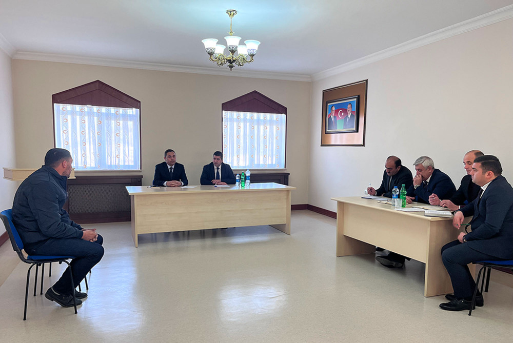 İqtisadiyyat naziri Kəngərlidə sakinlərlə görüşüb<font color=red> - FOTOLAR</font>