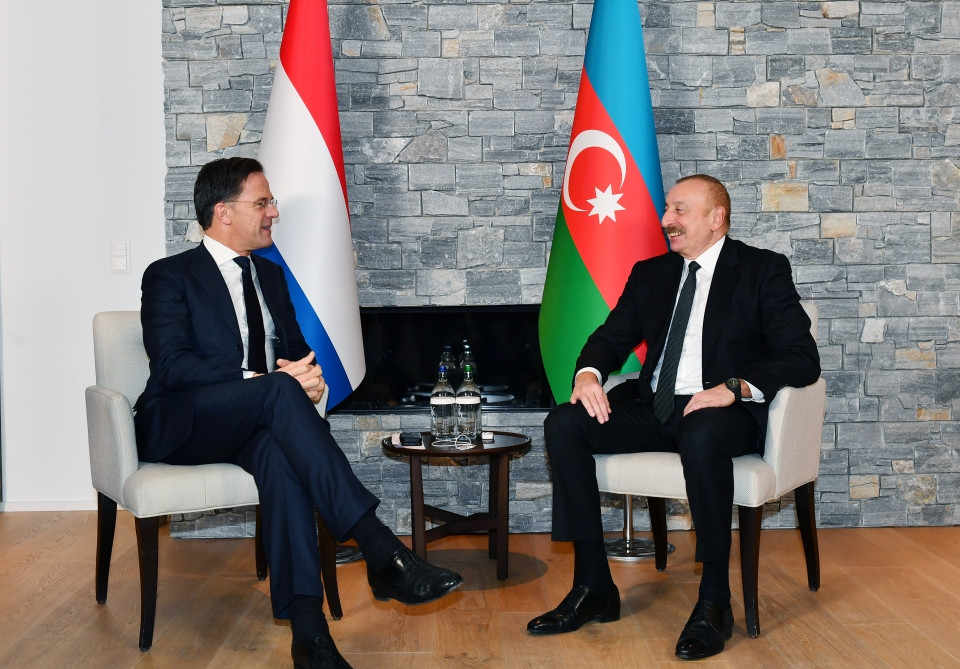  Azərbaycan Prezidenti İlham Əliyevin Davosda Niderlandın Baş naziri ilə görüşü olub <font color=red> - FOTOLAR</font>