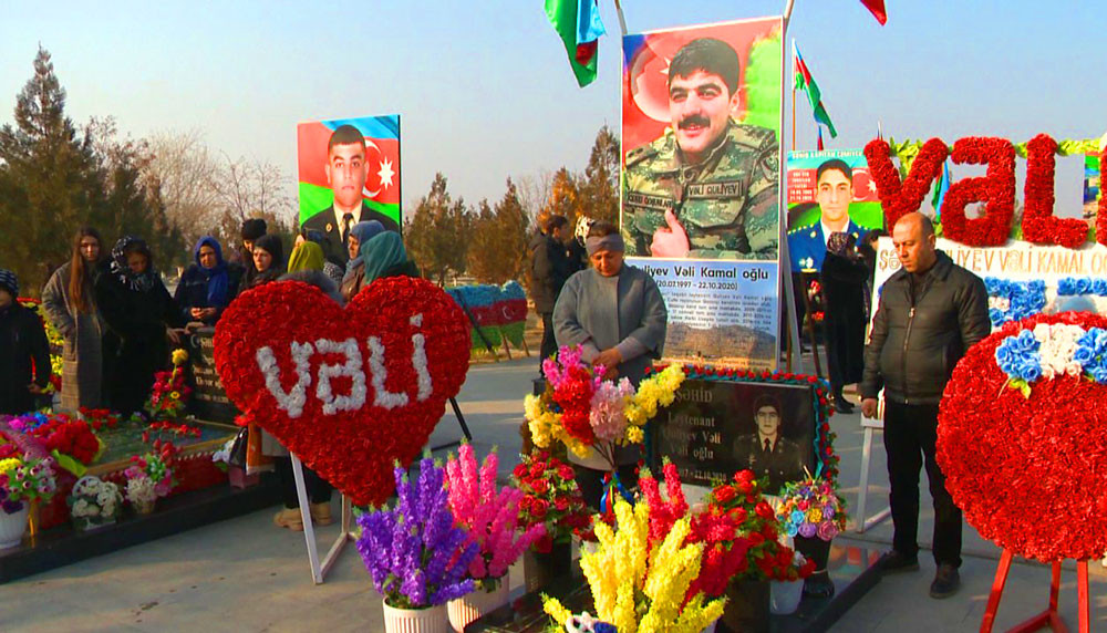Naxçıvanda 20 Yanvar şəhidləri bir dəqiqəlik sükutla yad edildi<font color=red> - FOTOLAR</font>