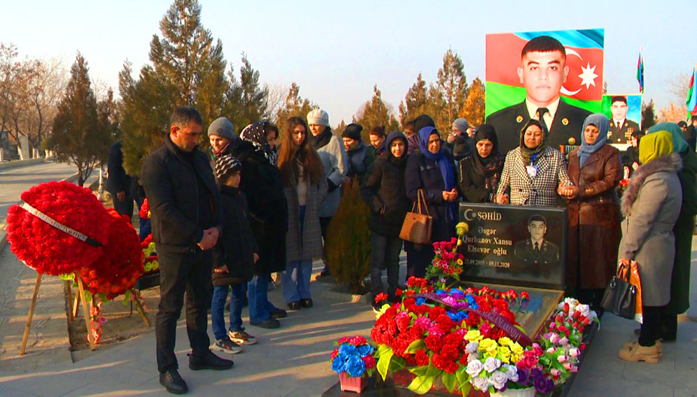 Naxçıvanda 20 Yanvar şəhidləri bir dəqiqəlik sükutla yad edildi<font color=red> - FOTOLAR</font>