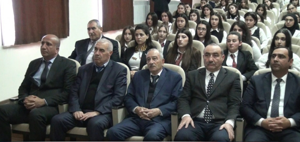 Ali məktəblərdə 20 Yanvarla bağlı tədbirlər keçirilib<font color=red> - FOTOLAR</font>