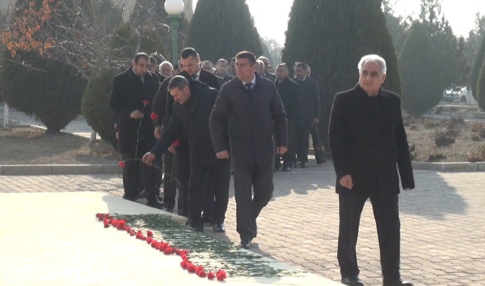 Rayonlarda 20 Yanvar şəhidlərinin xatirəsi anılıb<font color=red> - FOTOLAR</font>