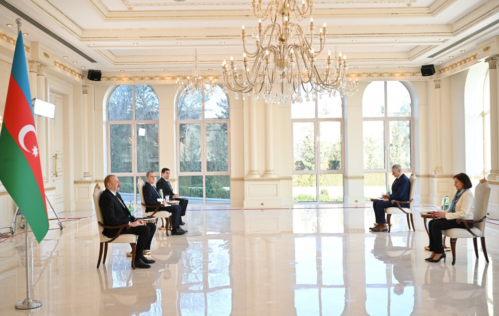 Prezident İlham Əliyev Fransanın Azərbaycanda yeni təyin olunan səfirinin etimadnaməsini qəbul edib<font color='red'> - YENİLƏNİB</font><font color=red> - FOTOLAR</font>